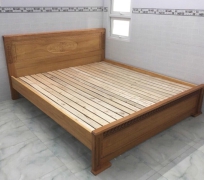 Giường gỗ 1m6 căm xe