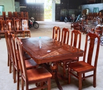 Bàn Ăn Gỗ Tự Nhiên Chữ Nhật / Oval