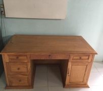 Bàn làm việc gõ Nam Phi