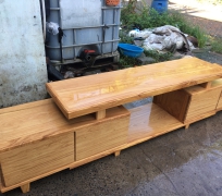 Kop tivi kiểu hiện đại gõ đỏ Nam Phi Cao 50 cm dài  2m32 sâu 40