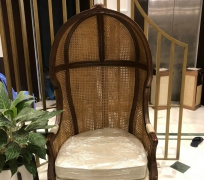GHẾ CÀ PHÊ GỖ SỒI ĐAN MÂY NHỰA