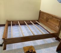 Giường Gỗ Tràm Bông Vàng Thang Dạt 1m8