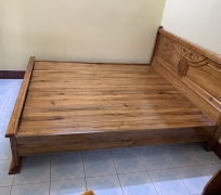 Giường Gỗ Tràm Bông Vàng Thang Dạt 1m8