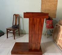 BỤC PHÁT BIỂU 003