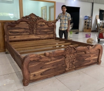 GIƯỜNG GỖ CẨM LAI VIỆT  001 ( HÌNH CHỤ THẶT)