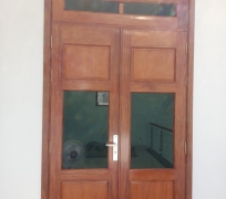 CỬA PHỤ GỖ LIM ( Hình thât)