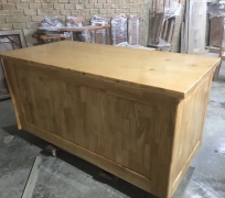 BÀN LAM VIỆC VÁN GHÉP CAO SU 1M6