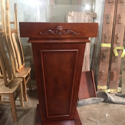BỤC PHÁT BIỂU 005