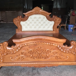 Giường tân cổ điển 1m8 gõ Nam Phi