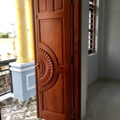 CỬA GÔ 014