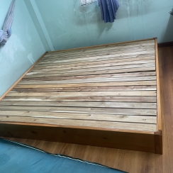 GIƯỜNG 4 VAI GỖ TRÀM BÔNG VÀNG 1M8