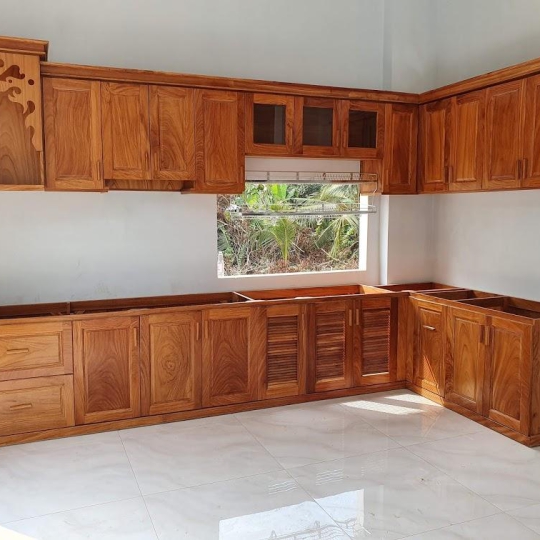 Kệ bếp gỗ gõ tự nhiên