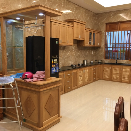 Kệ bếp gỗ 001