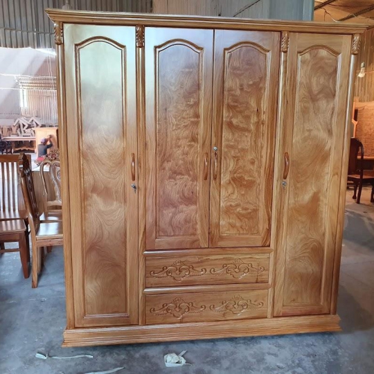 Tủ áo gõ Nam Phi 1.8m
