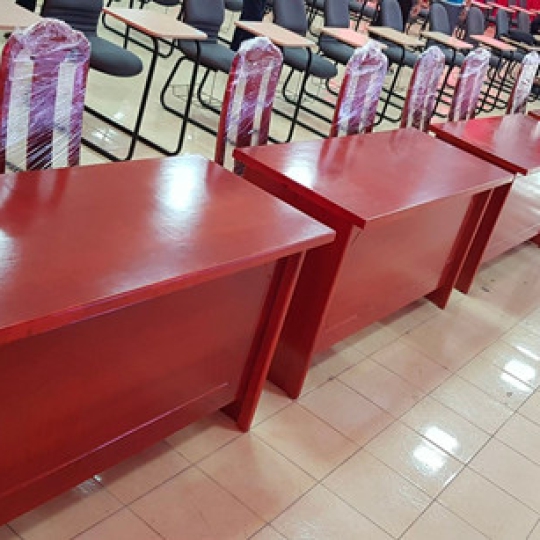 BÀN HỘI TRƯỜNG VÁN PHỦ 2M2