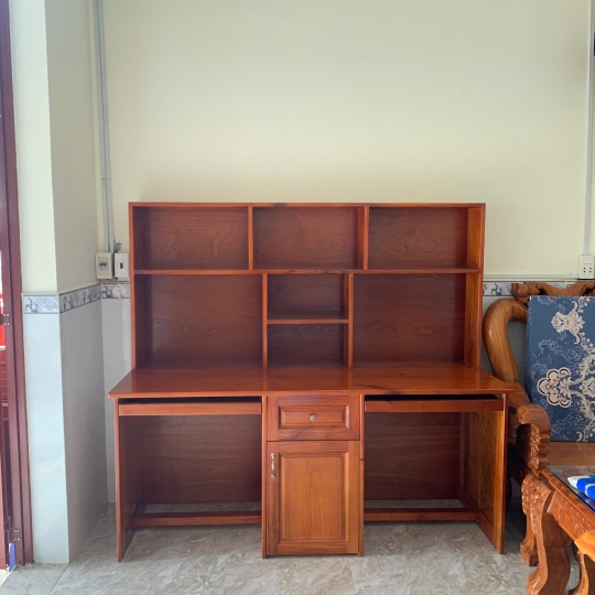 BÀN HỌC GỖ TRÀM 1M7 ( HAI NGƯỜI, HÌNH CHỤP TẠI XƯỞNG)